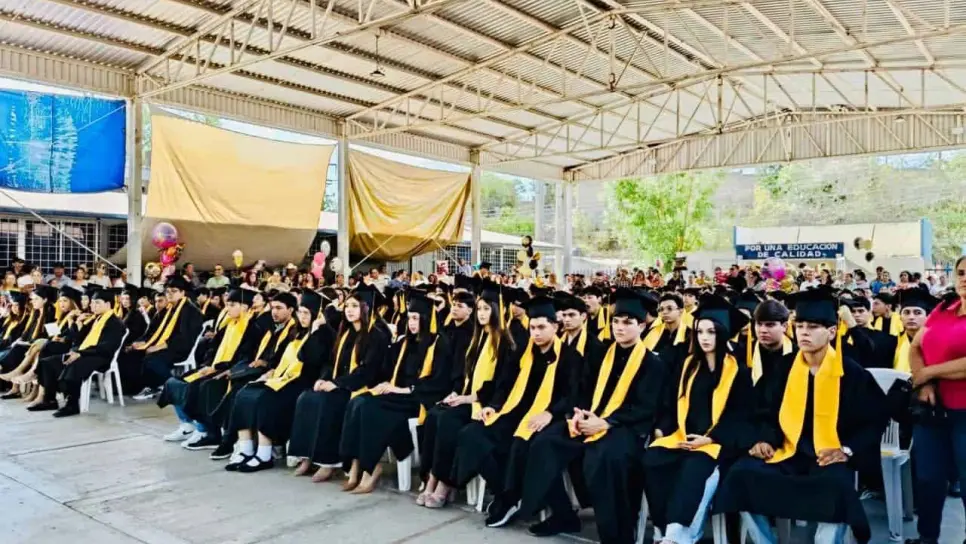 Si estudias una de estas 5 carreras en México puedes ganar hasta 90 mil pesos al mes, según la IA Si estudias una de estas 5 carreras en México puedes ganar hasta 90 mil pesos al mes, según la IA