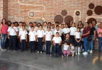 ¡Orgullo indígena! niños yoremes visitan el Trapiche tras destacar en concurso de lengua