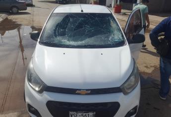Motociclista termina grave al ser impactado por una Cherokee en Los Mochis