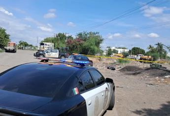 Hallan a cadáver de joven envuelto en plástico en el Alto Bachigualato, Culiacán