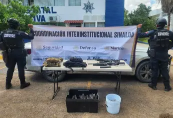 Aseguran 30 explosivos para dron y armas de fuego en Río Viejo, Navolato