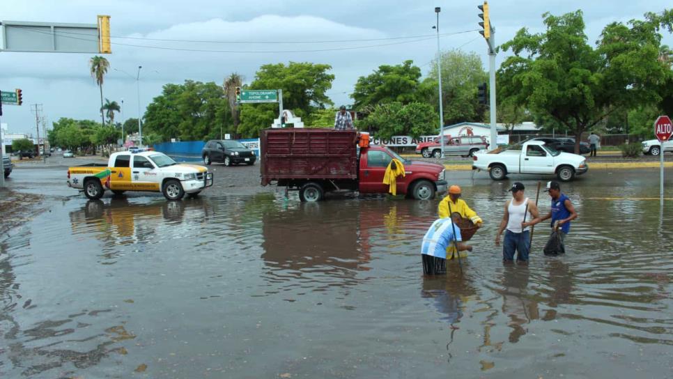Basura en Los Mochis: ¿Cómo evitar inundaciones en cruceros más céntricos de la ciudad? Basura en Los Mochis: ¿Cómo evitar inundaciones en cruceros más céntricos de la ciudad?