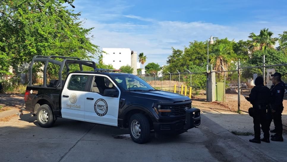 Ejecutan a presunto guardia de seguridad en Culiacán; Fue localizado esposado en el sector Tres Ríos Ejecutan a presunto guardia de seguridad en Culiacán; Fue localizado esposado en el sector Tres Ríos