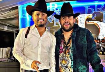¡De compas!: Tony Aguirre se tatúa a Luis R. Conriquez para demostrar su amistad | FOTOS