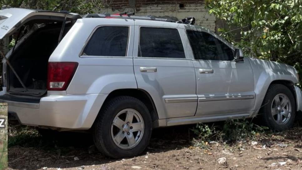 Elementos de Marina aseguran vehículo blindado y ponchallantas en Culiacán Elementos de Marina aseguran vehículo blindado y ponchallantas en Culiacán