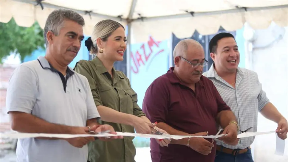 Autoridades cortaron el listón. (FOTO: Mayhan Barraza).