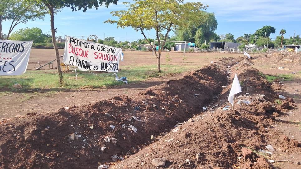 Vecinos de Las Praderas se aferran en contra de las Viviendas del Bienestar en Los Mochis Vecinos de Las Praderas se aferran en contra de las Viviendas del Bienestar en Los Mochis
