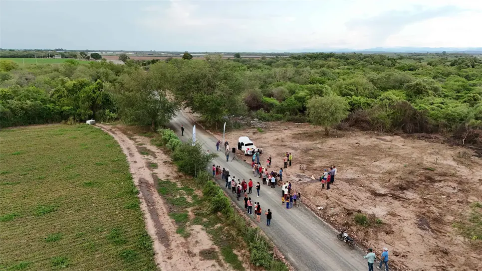 Tras la inauguración, recorrieron el tramo rehabilitado. (FOTO: Cortesía).