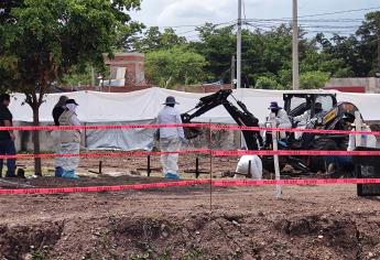 Sabuesos Guerreras agradecen a Rocha Moya por la exhumación de cuerpos en el panteón 21 de marzo de Culiacán