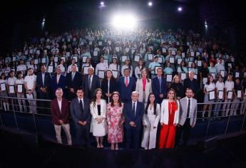 Educación que transforma: COBAES reconoce a 189 alumnos y 74 asesores destacados