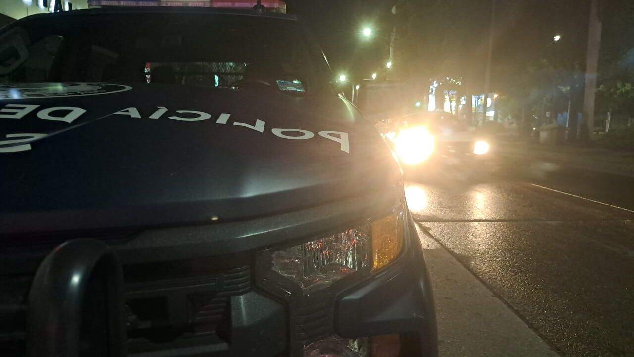 Los agentes de homicidios acudieron a la sindicatura de Costa Rica para realizar las diligencias correspondientes y ordenar que el cuerpo fuera llevado al anfiteatro de Culiacán