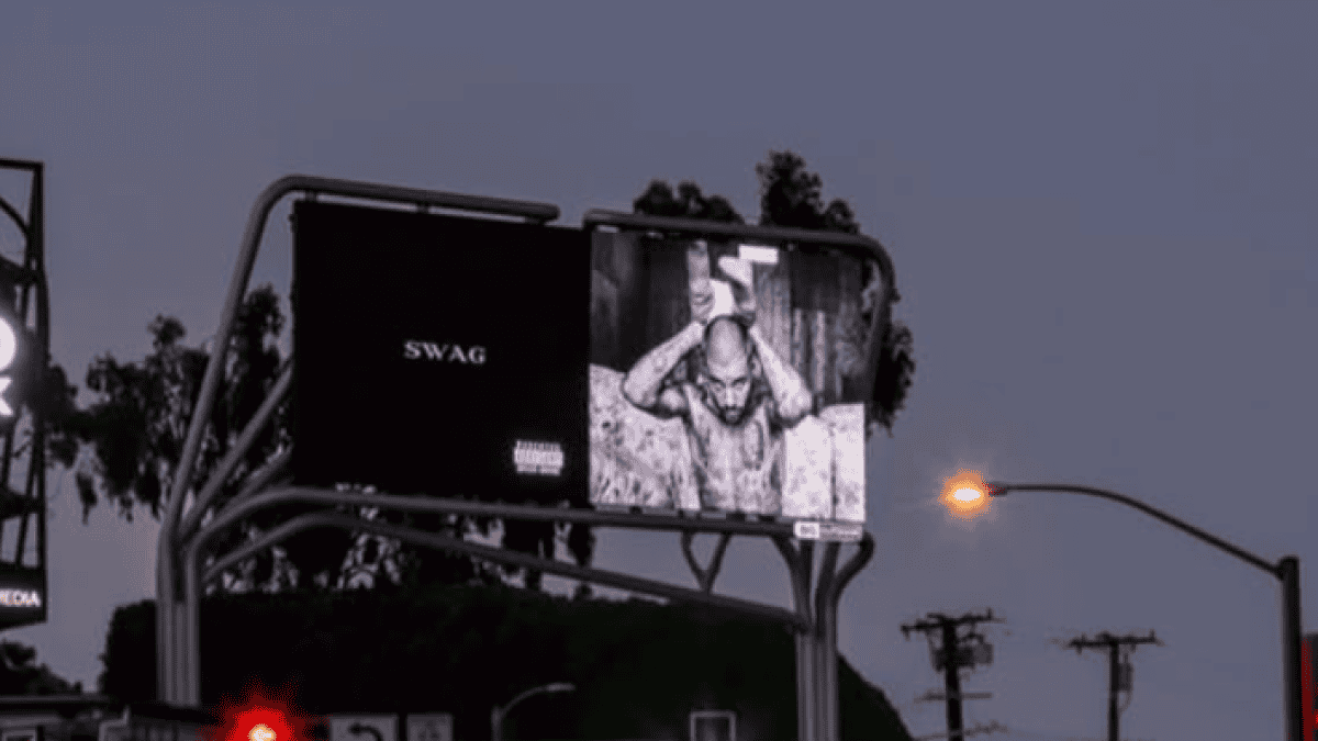 Justin Bieber lanza su séptimo álbum de estudio, Swag