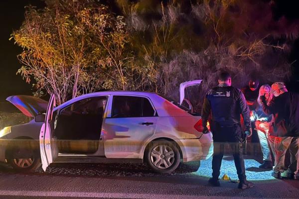 Encuentran a tres hombres asesinados en el interior de un automóvil cerca de La Palma, en Navolato