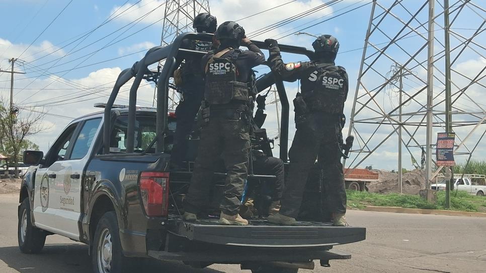 Cuelgan narcomantas en distintos puntos de Culiacán Cuelgan narcomantas en distintos puntos de Culiacán