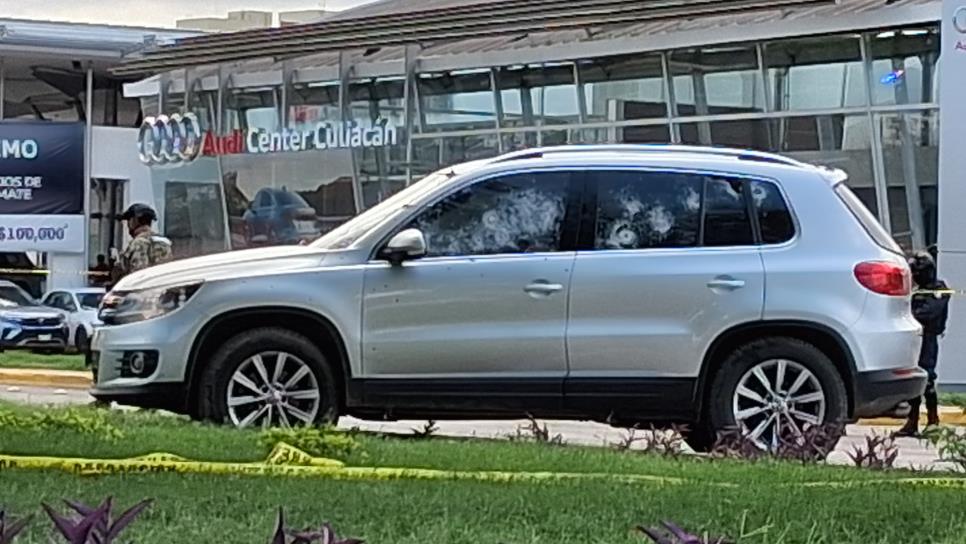 Asesinan a balazos al Comandante Nitro en Culiacán; iba en camioneta blindada Asesinan a balazos al Comandante Nitro en Culiacán; iba en camioneta blindada