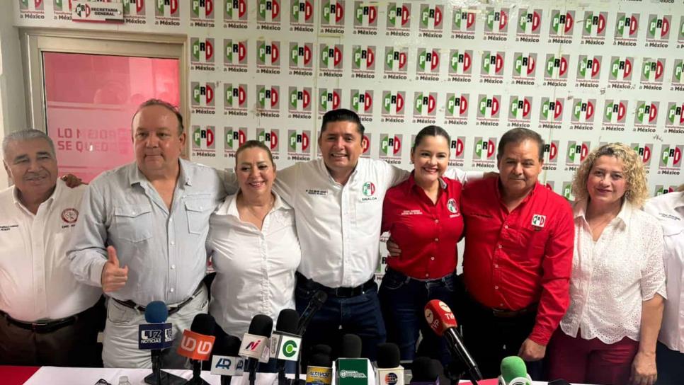 "Una visita gris en un estado rojo": PRI Sinaloa señala que Claudia Sheinbaum solo acudió a hacer "turismo político" "Una visita gris en un estado rojo": PRI Sinaloa señala que Claudia Sheinbaum solo acudió a hacer "turismo político"