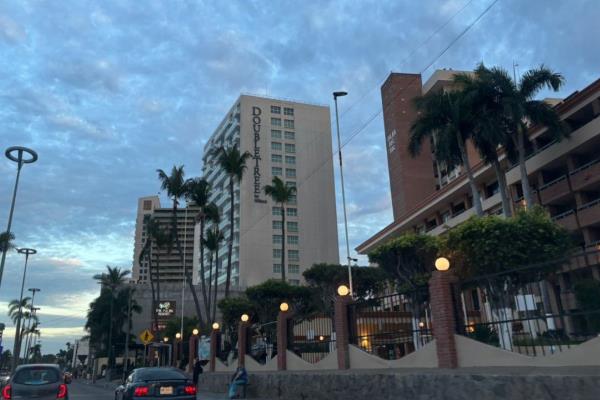 Vacaciones de verano en Mazatlán: ¿Cómo evitar caer en fraudes al reservar hotel?