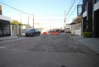 Inician pavimentación de la colonia Arboledas I de Mazatlán, tras más de 30 años de espera