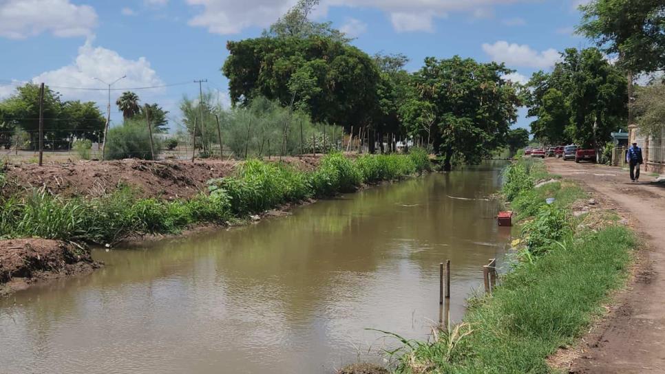 Así lucen drenes y canales en Los Mochis con las recientes lluvias