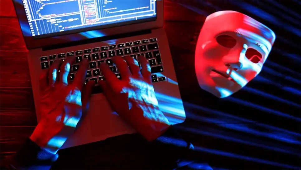 Son llamadas telefónicas automatizadas que utilizan sistemas de Inteligencia Artificial para reproducir mensajes pregrabados. FOTO: Luz Noticias.