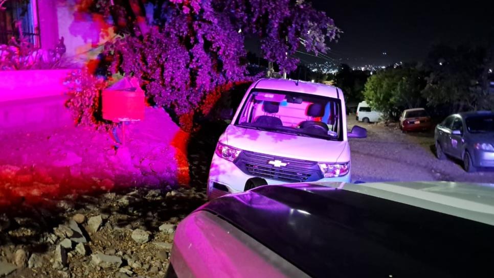 Hallan a un hombre ejecutado con las manos atadas en la Col. Loma de Rodriguera en Culiacán