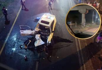 Tras accidente donde murieron dos policías en Leyva Solano, un hombre recolectó las botellas: ¿y tú, recogerías las cervezas?
