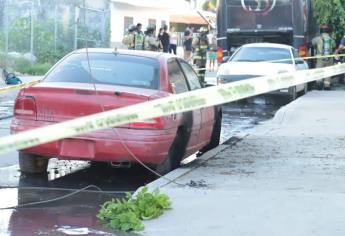 Papalote causa caída de cable de alta tensión; provocó el incendio de un autobús