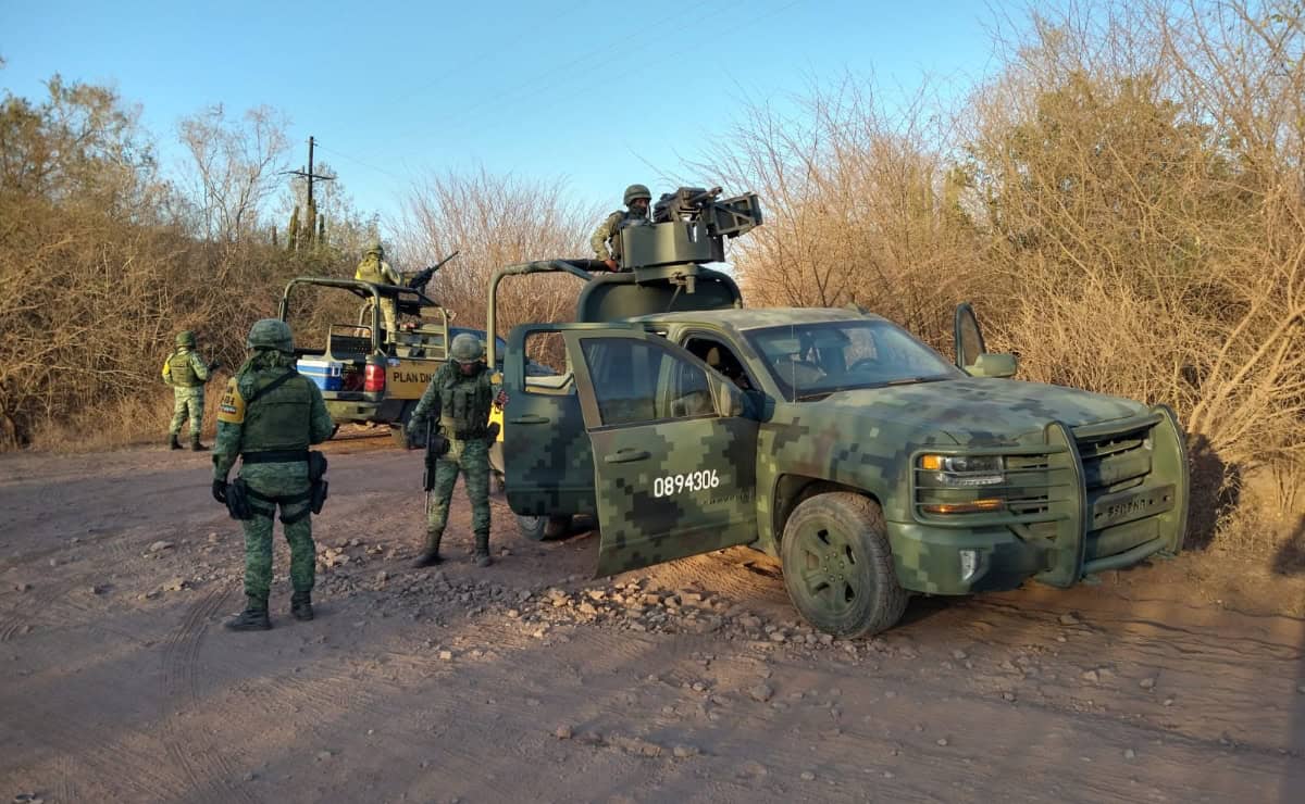 FOTO: Encuentran a un hombre asesinado a balazos cerca del poblado La Curva, en San Pedro, Navolato