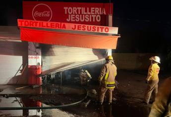 Se incendia tortillería en la carretera estatal Los Mochis - El Fuerte