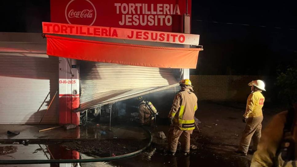 Se incendia tortillería en la carretera estatal Los Mochis - El Fuerte Se incendia tortillería en la carretera estatal Los Mochis - El Fuerte
