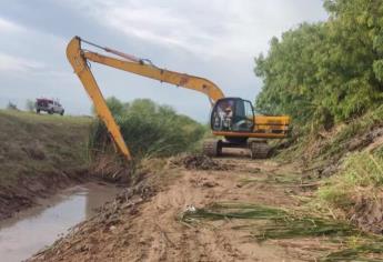 Inician trabajos de desazolve del colector Bainoro en Jahuara ll, El Fuerte