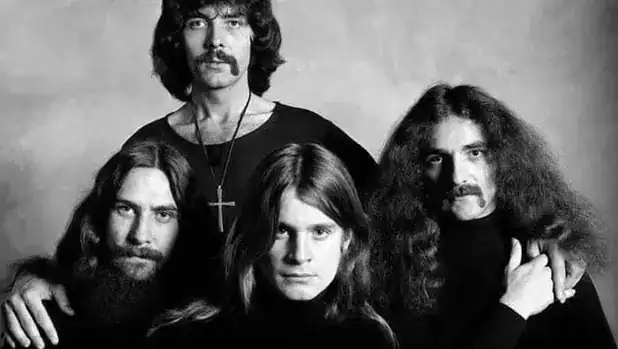 Ozzy Osbourne y Black Sabbath se despidieron de los escenarios con multitudinario concierto en Birmingham, Inglaterra: estos fueron los mejores momentos Ozzy Osbourne y Black Sabbath se despidieron de los escenarios con multitudinario concierto en Birmingham, Inglaterra: estos fueron los mejores momentos
