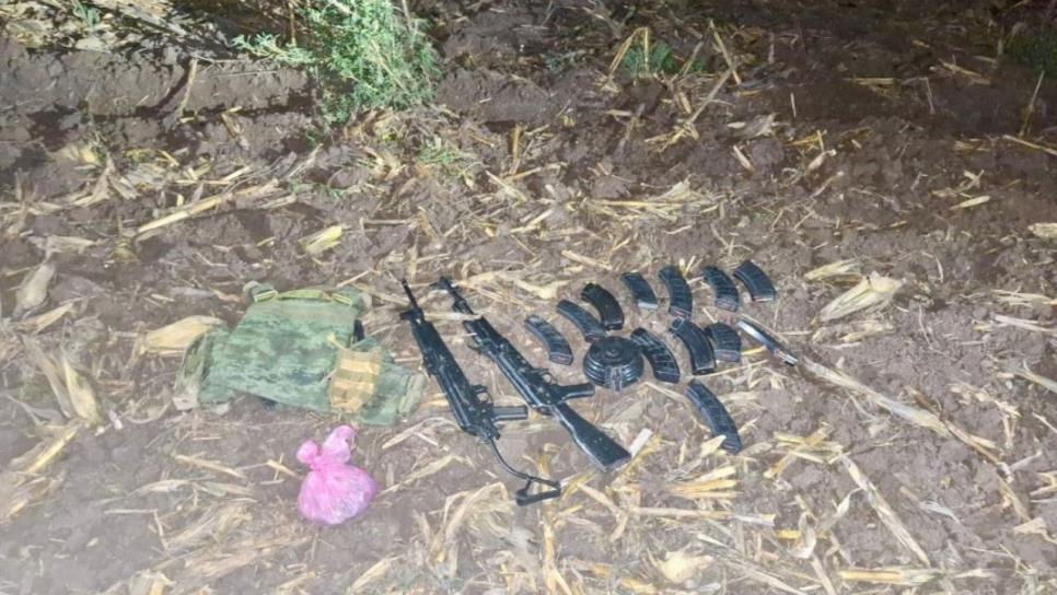 Aseguran armas, municiones y equipo táctico en Aguaruto en Culiacán