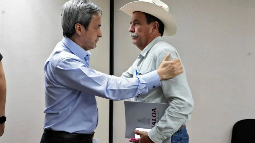 FOTO: Gobierno de Sinaloa acuerda mesa de trabajo entre Campesinos Unidos y SADER