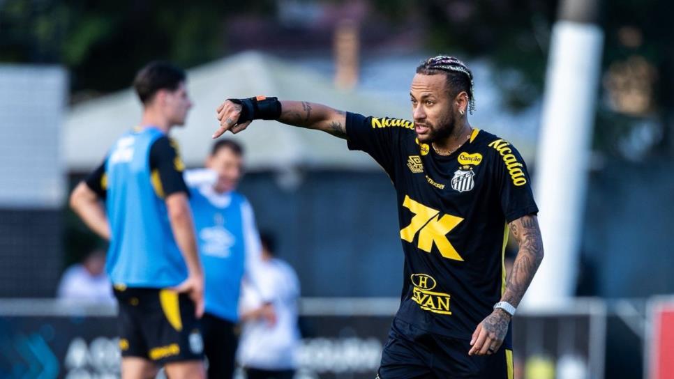 Neymar se convierte en Batman tras comprar Batimóvil de 1.5 millones de dólares |VIDEO Neymar se convierte en Batman tras comprar Batimóvil de 1.5 millones de dólares |VIDEO