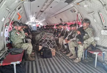 Arriban 150 Fusileros Paracaidistas del Ejército Mexicano para combatir al crimen organizado en Sinaloa
