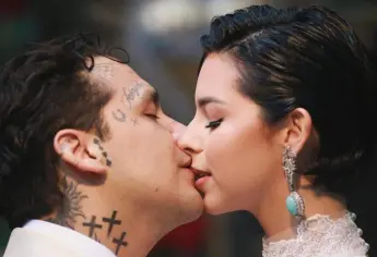 La canción que Christian Nodal estrenó en su primer aniversario de bodas con Ángela Aguilar