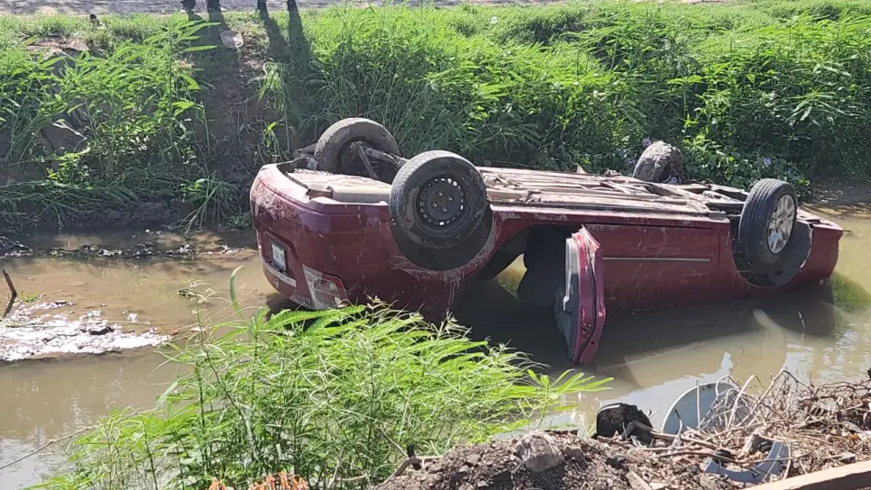 Canalazo en Los Mochis cobra la vida de un hombre en la Tabachines 2 Canalazo en Los Mochis cobra la vida de un hombre en la Tabachines 2