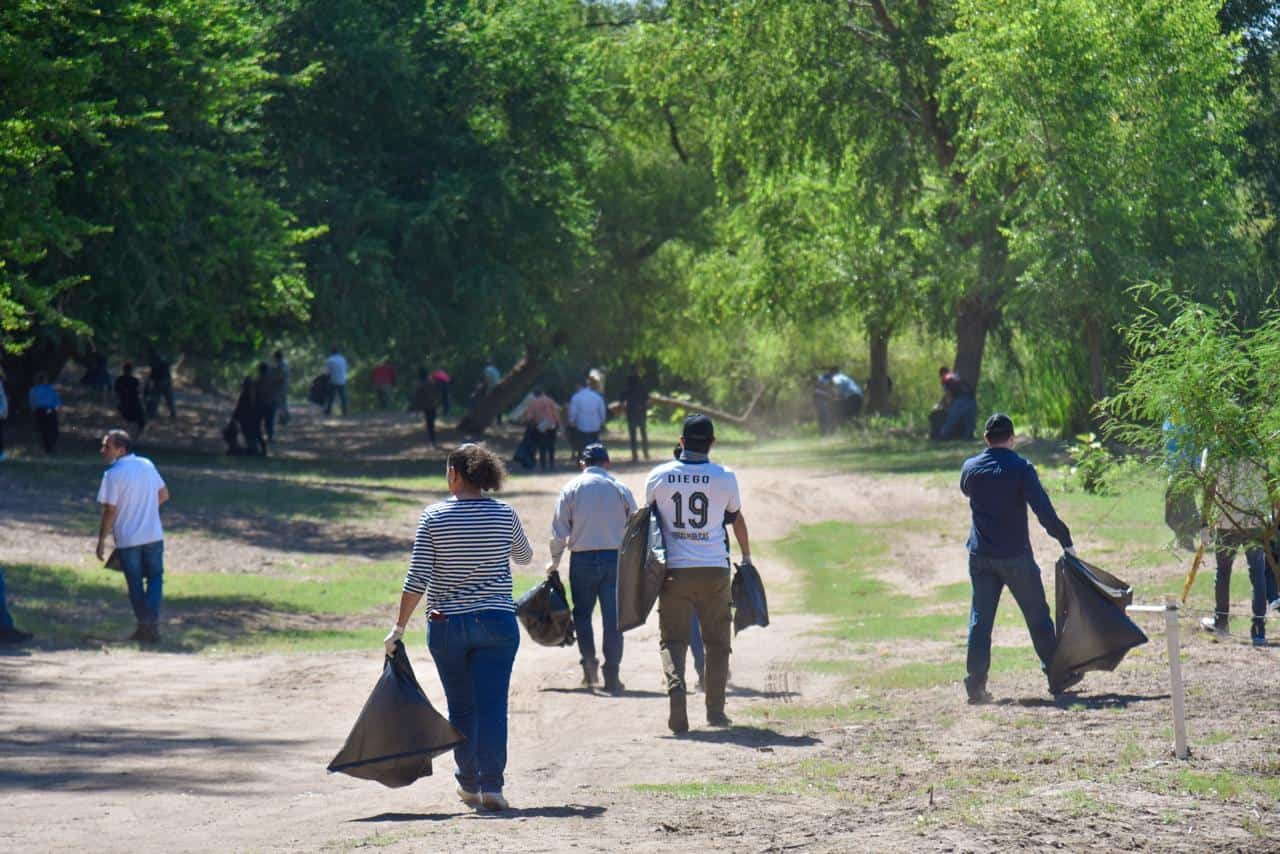 Ahome se suma a la cuarta jornada de limpieza en el Río Fuerte
