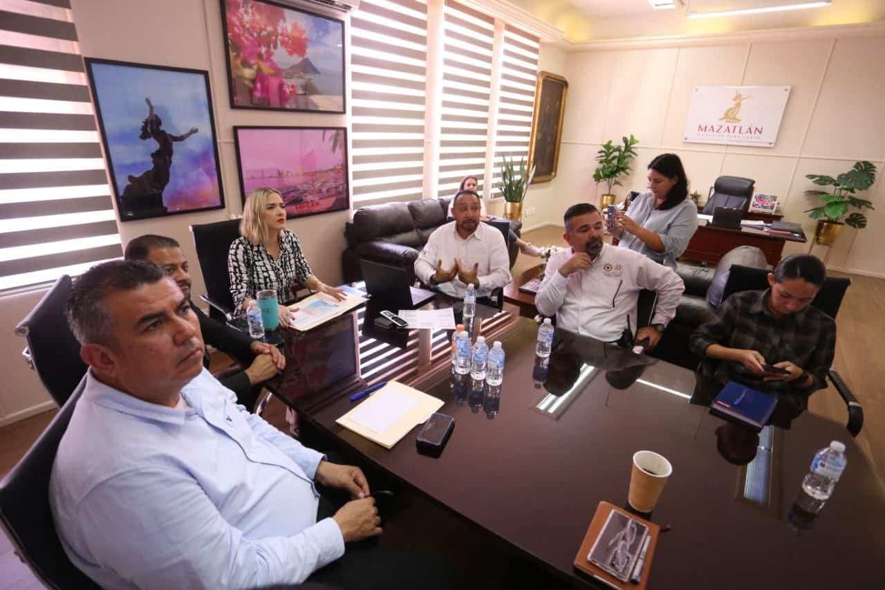 Gobierno de Mazatlán y CFE coordinan acciones para garantizar suministro eléctrico