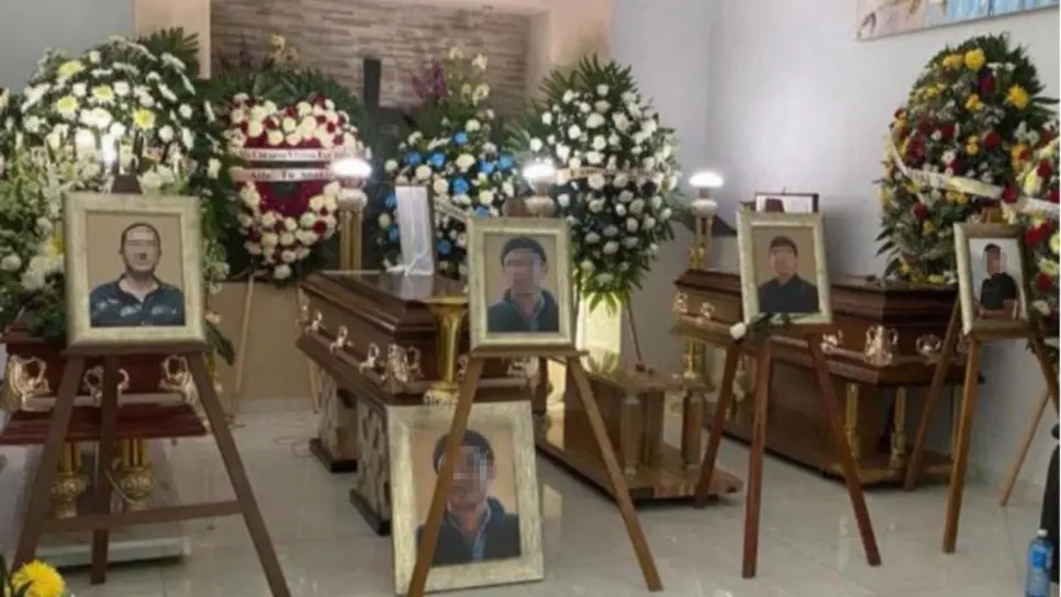 Con música de tambora sepultan a los familiares de El Tito