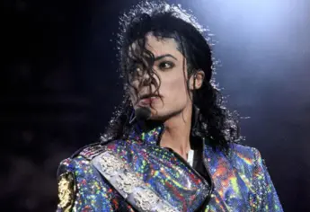 Calcetín usado por Michael Jackson en 1997 será subastado: ¿Cuánto pagarán por él?
