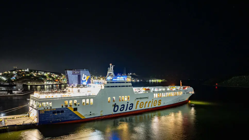 Baja Ferries mantiene itinerario pese alerta por tsunami en el Pacífico