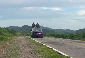 Reportan 3 personas abatidas tras un presunto enfrentamiento en Alcoyonqui, Culiacán