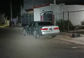 Aseguran un automóvil con explosivos en el fraccionamiento Los Lirios en Culiacán