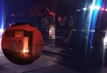 Sujetos desconocidos prenden fuego a caseta de policías en Santa Fe, Mazatlán