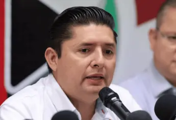 “Lo que pasa en Ahome es un espectáculo vergonzoso”: César Emiliano critica disputas internas de Morena por alcaldía