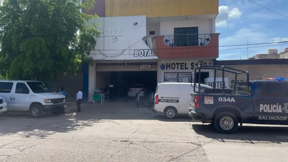 Encuentran a un hombre sin vida en un hotel de Guamúchil; tiene un golpe en la cabeza