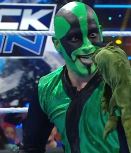 Mr. Iguana y Psycho Clown debutan con fuerza en WWE SmackDown | VIDEO