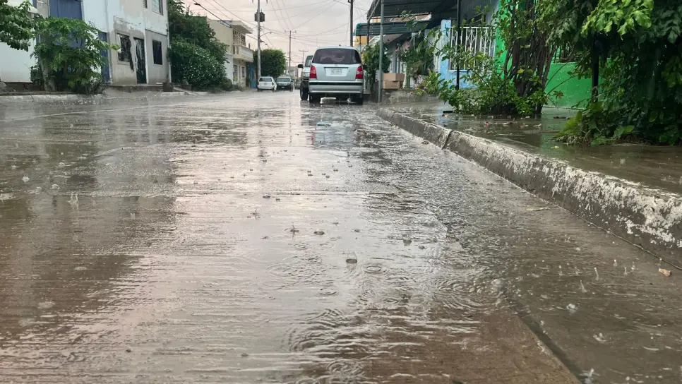 Lluvias fuertes se pronostican durante la noche en municipios del sur de Sinaloa, advierte Protección Civil